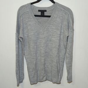 Calvin Klein Light Gray V-Neck Sweater Merino Wool Blend Women's Size M